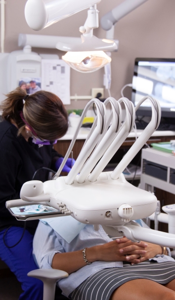 Falls City Dentist working